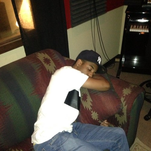 Chi_racks's profile picture. Ball, Fashion, Music, Money simple as that! Nice af at 2k