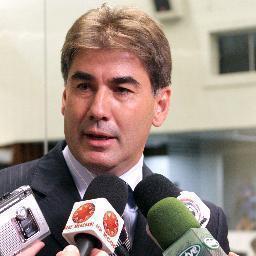 Dep estadual (PSC). Cristão,casado, pai de 3 filhos. Comandei as CPIs do SUS e da Telefonia Móvel e presido a Com de Defesa do Consumidor.