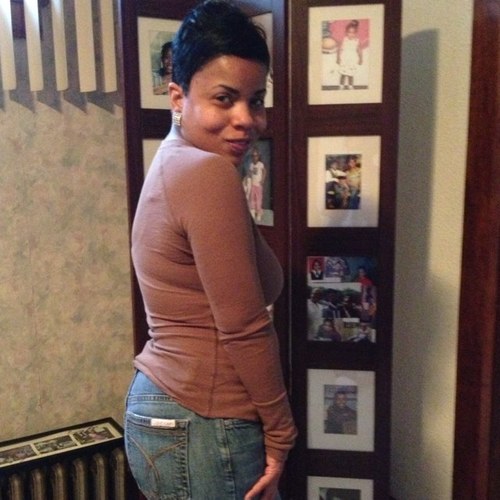 ladyk8969's profile picture. When you know better, you do better ❤️🍷