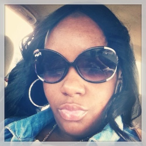 Person who tends 2 view or represent things as they really are.. *Teach Me 2LOVE & Ill Teach U How 2Get MONEYY.. #TeamSAGITTARIUS #TeamGODMOMMY #TeamLOYAL