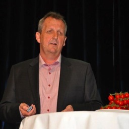 Strategisk rådgiver innen matrelaterte prosjekt, servering og arrangement. Altså, glad i mat og sånn.