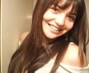 Hola me llamo Eva me gusta conocer gente nueva :)