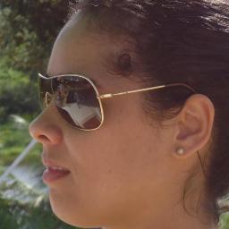 Faz um gesto de amor por mim,q eu te dou um pouco de paz∩_∩