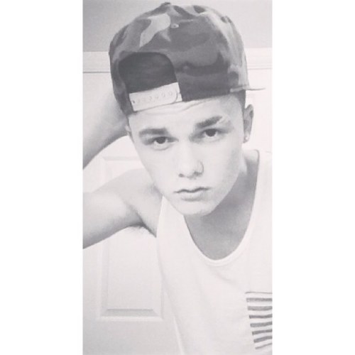 ollie garland is my world