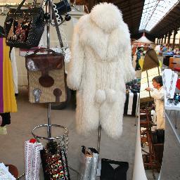 Passionate about Unique & Different Vintage bags, couture jewels & designers - Online shop and Exclusive Vintage Fairs