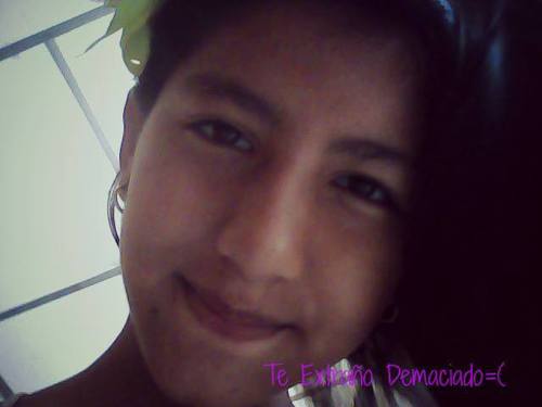 Distancia.....Impide Un Beso o Un Abrazo...
Pero...Jamás Un Sentimiento! Tu&Yo (3MSC)
Seguime Y Te Sigo....:3