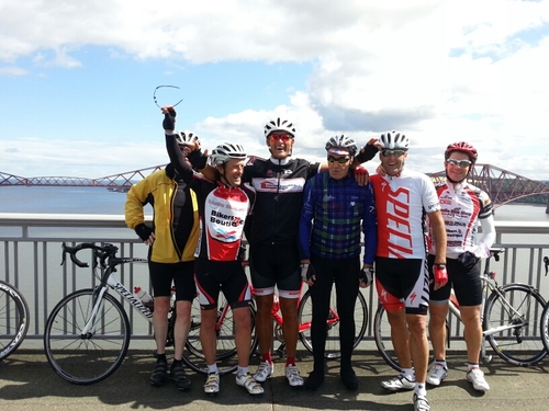 loves the mighty Glasgow celtic. I enjoy being on the either my road bike or on wet days the mountain bike