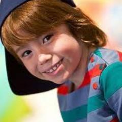 Amo o Matheus Ueta,é sério,sou uma Uetanática assumida!!
Quem também é segue =)