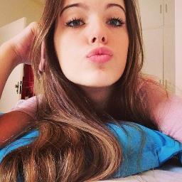 Estudante, blogueira, sincera e impaciente.