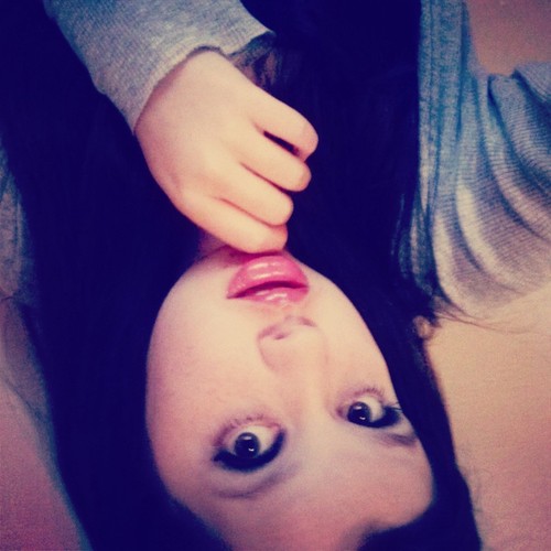 sensualizand0's profile picture. nao tenho mais esse twitter. entao segue lá @sensualizand0_