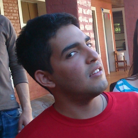 futuro odontologo, buen amigo, afinidad a personas con capacidad de dialogar, me gusta chistear, soy de cerro, timido, que somos sin los amigos verdad