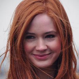 Amazona. Nunca me casaré, pero puedo estar con chicos. Grr. Si me gustas, mono naranja y aro al cuello.