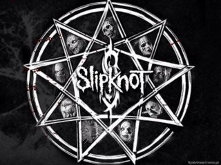 im angel! find me on snapchat(anjjjel98) lets be friends, also follow me and instagram(anjjjelxslipknot),ill follow back