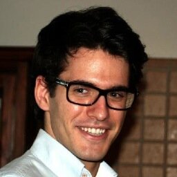 GonzaloUcar's profile picture. Evolución o desaparición. Reforma o muerte.