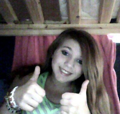 im weird but thats just me. i live life in the moment. FOREVER YOUNG is what i want to be. talk to me at kik:mlayla  . I LOVE ONE DIRECTION
