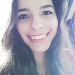 TayaraGomesB's profile picture. Apaixonada por livros, filmes, séries e um infinito de outras coisas.