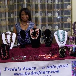 fredasfancy's profile picture. Reporter for Public News Service by day, Jewelry Designer by night 
Follow me for a random mix of both🎙📻 📿💍