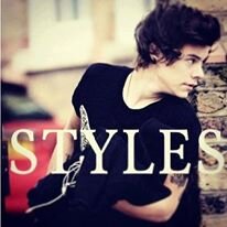 Free to taLk Lads ! *Directioner* *Swiftie* *BeLieber* HUGE fan of @onedirection . SeriousLy falLing in Love @Harry_Styles ;)) x