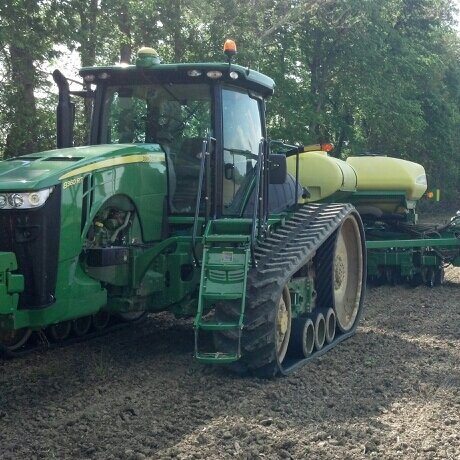 Row crop and livestock farmer in W Ky.