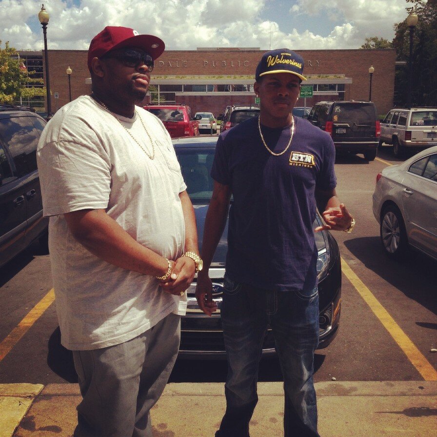 Prolly the flyest nigga ul ever meet, and I put that on yo mamma. .#Futurebusiness man #Detroit #Collegeboi  Fmoi: stunt_like_rod