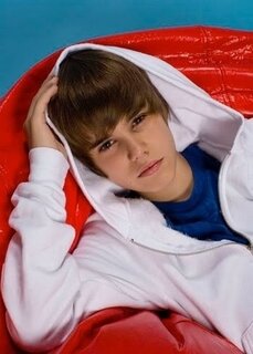 Proj_MeetBiebs's profile picture. I've dedicated my entire life to Justin. I will dig till the bottom of the earth, but I will meet my idol, promise