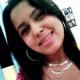 ' Inveja é foda & nem me encomoda .. Quem mt me julga, no fundo me adora ;]