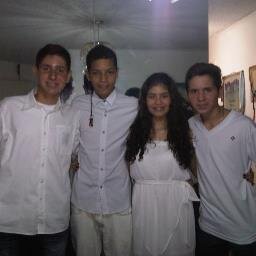 Puues hoola!! Sigueme y te sigo va?