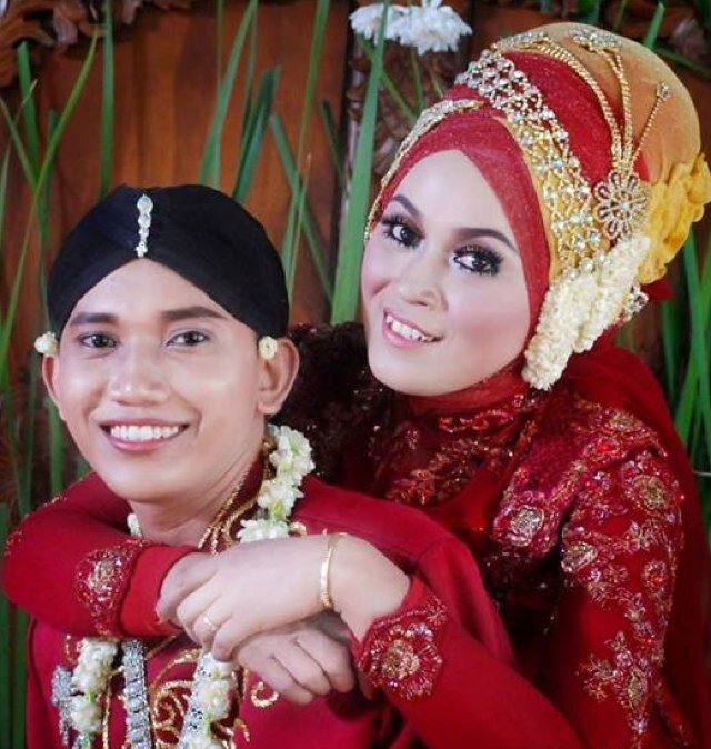 aku manusia yg jauh dari kata sempurna, kesempurnaan hanya milik Allah semata | ❤ @nusri_wulandari ❤ |