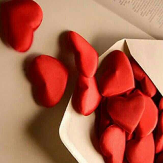 اسمر وسيم وأحب المرح