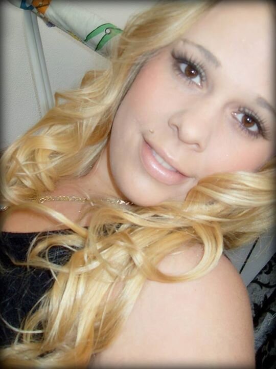 Woonwagenmeid's profile picture. #♥♡✗reιzιger ♡̷̴ #♥♡✗21 jaar ♡̷̴ #♥♡✗Familie #1♡̷̴