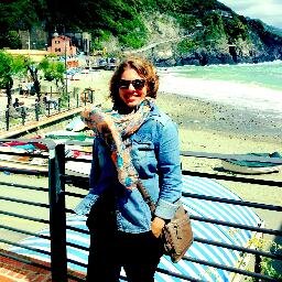 Mindfulness & Emotional Resilience coach,  lover of life and travel. Reader. Food, food, glorious food!
https://t.co/R8d7KMf1kF