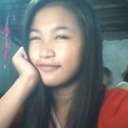 likes playing guitar