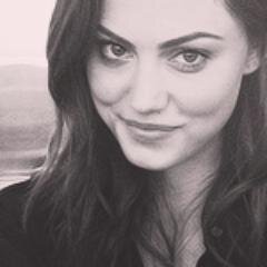 Werewolf momma to be by Klaus, threatened by witches, protected by Elijah. [RP,MC,18+,Single]