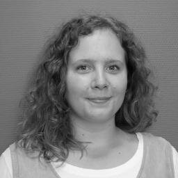 Touche-à-tout et passionnée par le français et ses curiosités, le Web et ses possibilités, je suis formatrice multimédia et chargée de comm' chez @Interface3n.