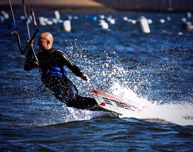 | man | vader | stukadoor | kitesurfing | https://t.co/O2zJLxR975 | beton cire |