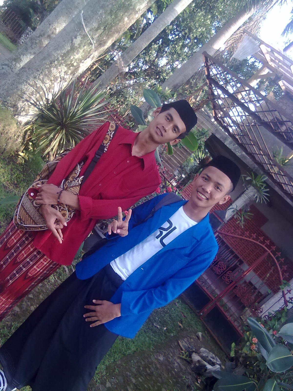 Foto Orang Ganteng Pake Peci Foto Orang Ganteng Pake Peci