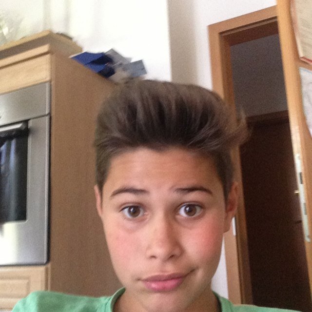 kaser_nicolas's profile picture. Hey people ....WHATS UP ??????????