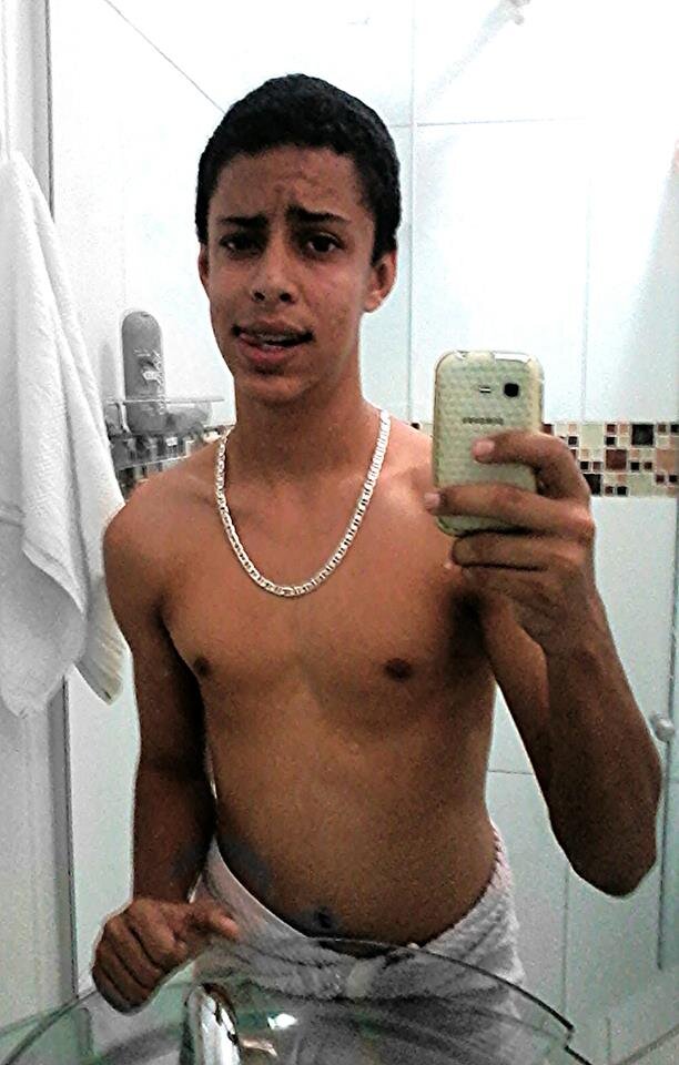 Sorte, é a Desculpa que as Pessoas usam 
para Justificar Acontecimentos tão Surpreendentes,
que nem Elas Acreditam.