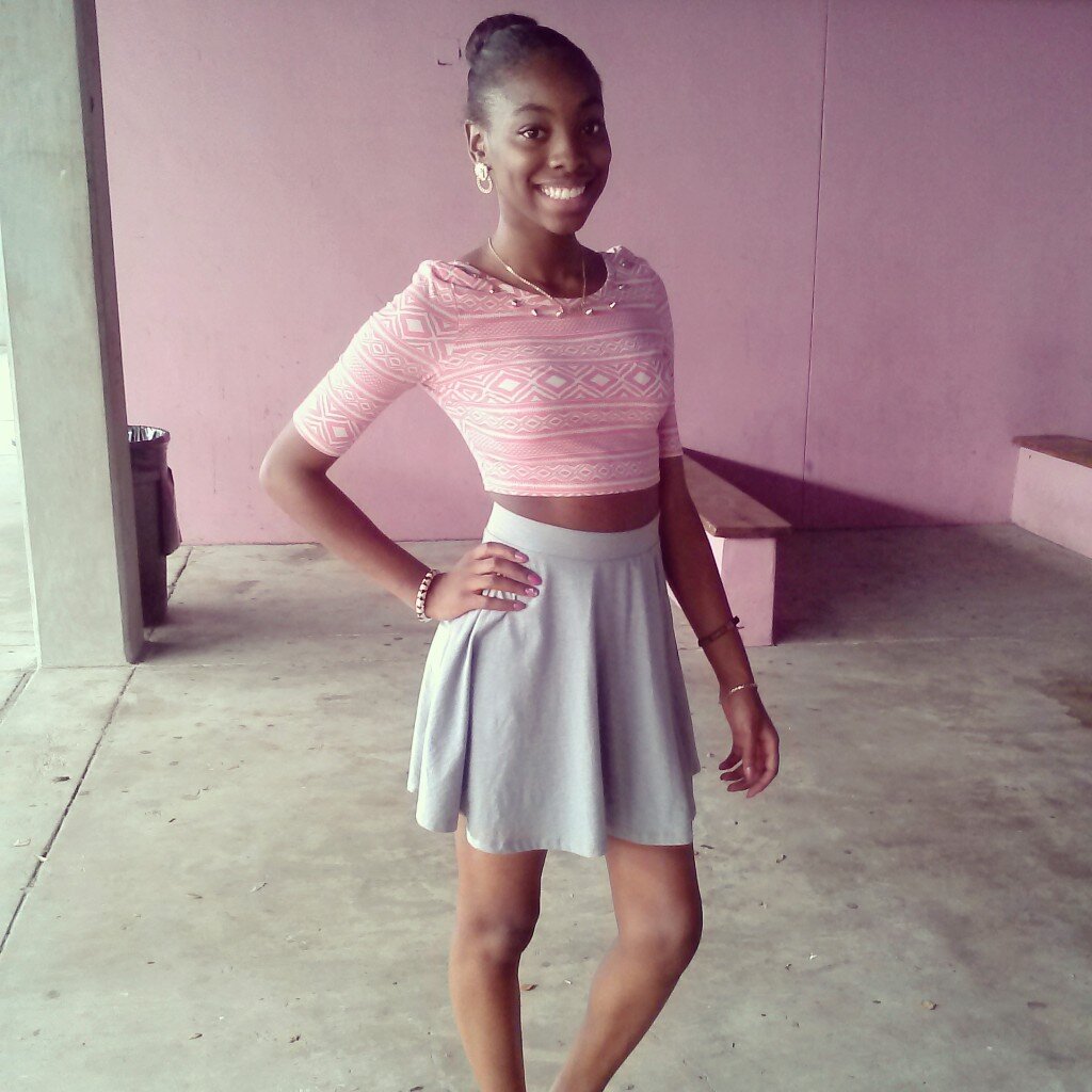 #TeamPetite | #TeamAries | Follow this cool guy @Sneed904 I love this dude | I love singing | Follow me on IG @itchoseme_thuglife