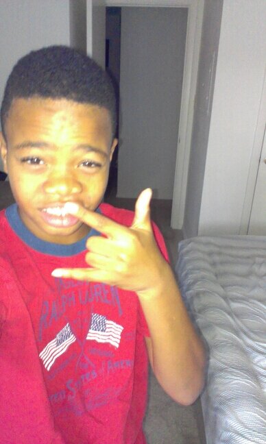 fmoi @mr__philly (2 undersquirs)