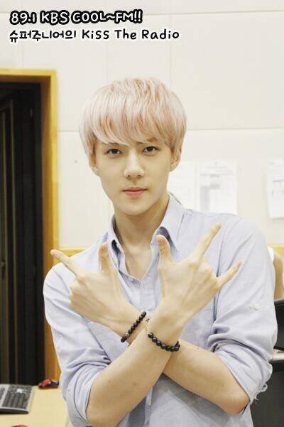 อันยองฮะ!!!!!~ (.___.) ผมมักเน่ขี้อายยยย??? *----* ผมไม่เกรียนแค่ชอบกวนTeen ขั้นสูงสุด ^ ^ คุยกะผมนะฮะ!~ รักทุกคนเล้ยยย ♥  Ps.บอท
