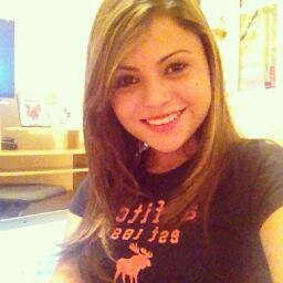 16 anos . Mineirinha . Atléticana . Boba . Louca . Apaixonada por Guns n' Roses . Ciumenta . Sensível . Amo rock . :P @ClubeFollowBack