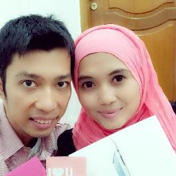 ochanaami's profile picture. 24 years old | blogger | reporter and writer Hijabella Magz! by Dian Pelangi | owner Naami Boutique | wife of @Fahmi_F | ur DREAMS are ur FUTURE!!