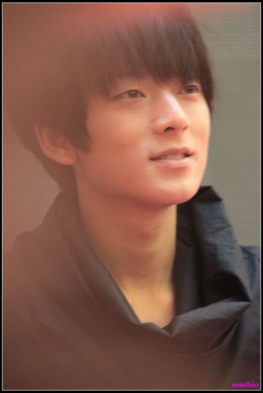 bosstaka1221's profile picture. love music,games,soccer,friends and you.