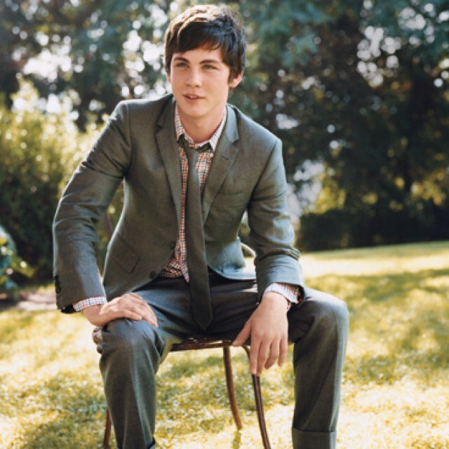 SPLeoHenderson's profile picture. Just that guy in the corner with his surfer board and three amigos. ((Not Single Because My Girlfriend Is Amazing//Roleplay))