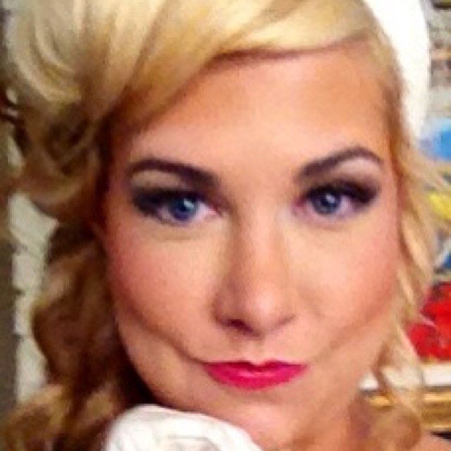 LindsayGardne10's profile picture. WV girl who has lived all around the US but always comes back to HIP, HISTORIC... ALMOST HEAVEN 
CHARLESTON, WV :)