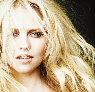 I flourished for @HerMadMan, I gave it my all.  He's my reflection, my spirit. 
#InverseUniverse||FemaleFinnick||Mature