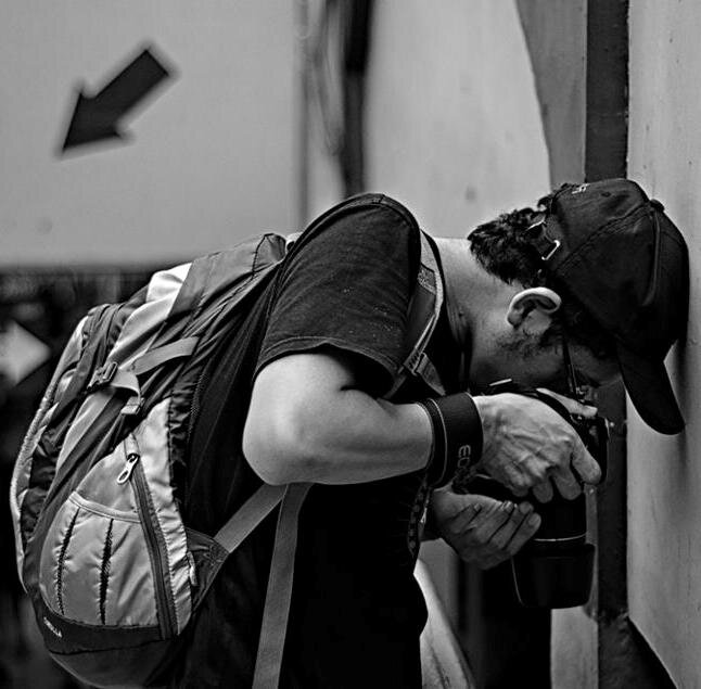 mencoba mengambil hikmah dari setiap perjalanan. karena bagiku jalan adalah salah satu charger iman :)