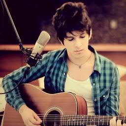 CentraldeFasVL's profile picture. Central de Fãs Victor Leví , twitter fã feito para o cantor @realvictorlevi e para ajudar na Divulgação .