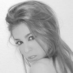 · Oriana González Marzoli · DIVA -Distinta Increible Valiente & Autentica.Una chica con estilo puro,derrocha glamour. STOP MACARRONCIAS!